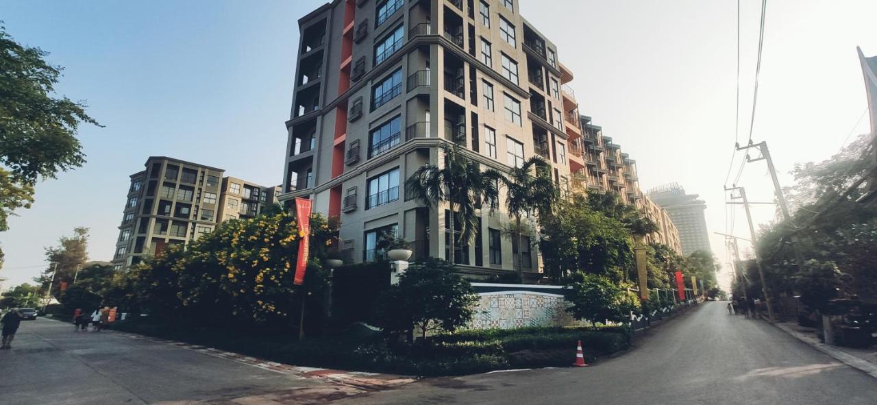 Apartment Lahabana Huahin: Location, 3-minute Walk To *