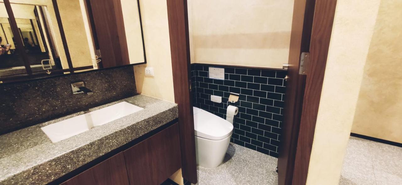 Apartment Lahabana Huahin: Location, 3-minute Walk To *