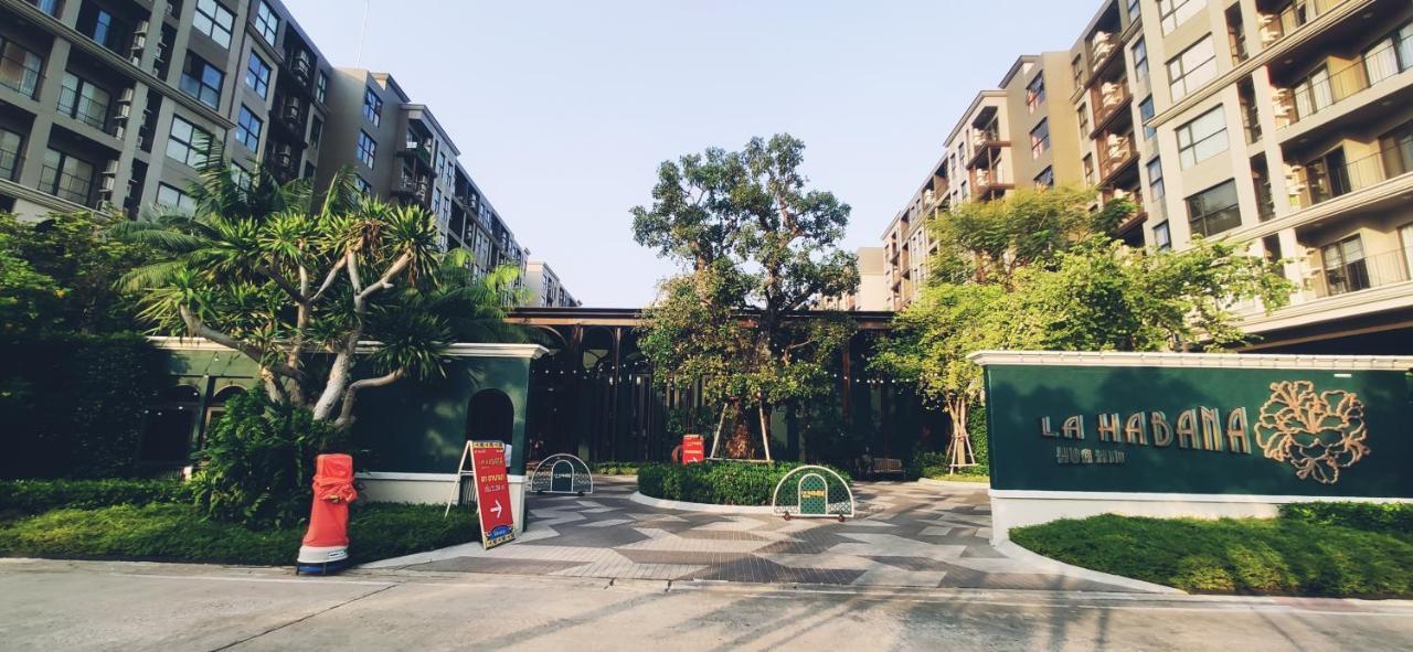 Lahabana Huahin: Location, 3-minute Walk To Apartment *