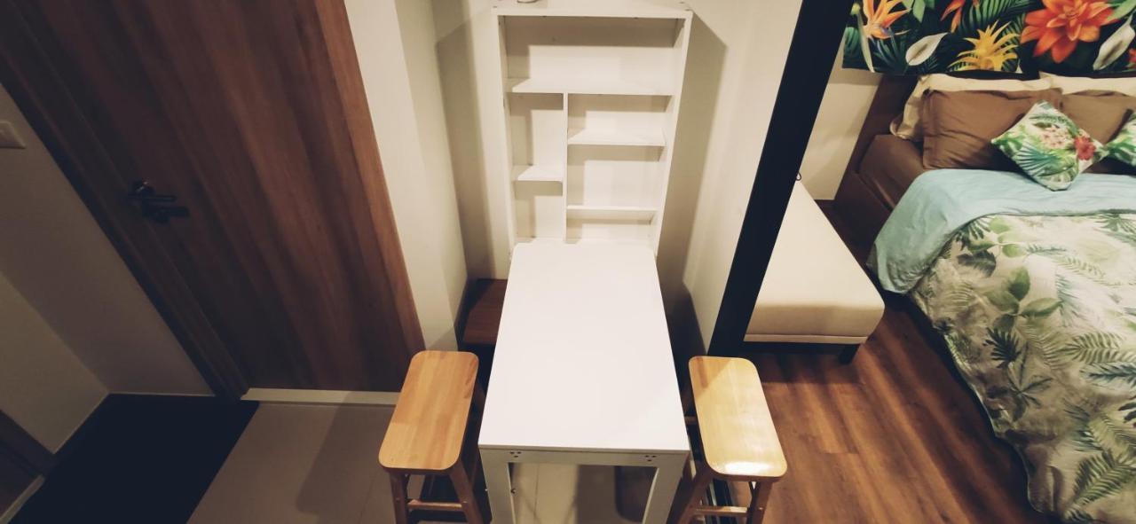 Apartment Lahabana Huahin: Location, 3-minute Walk To