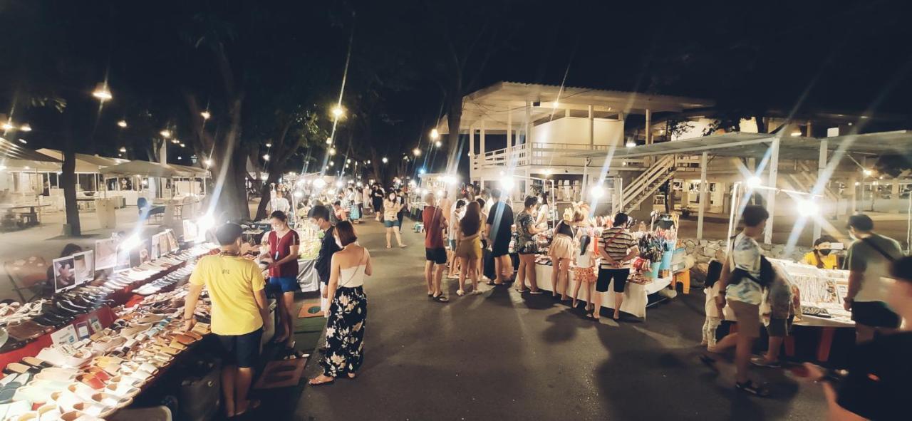 Lahabana Huahin: Location, 3-minute Walk To Hua Hin